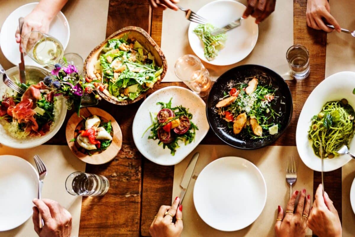 Designing a Balanced Lifestyle in 2025: How to Live with Purpose, Health, and Joy